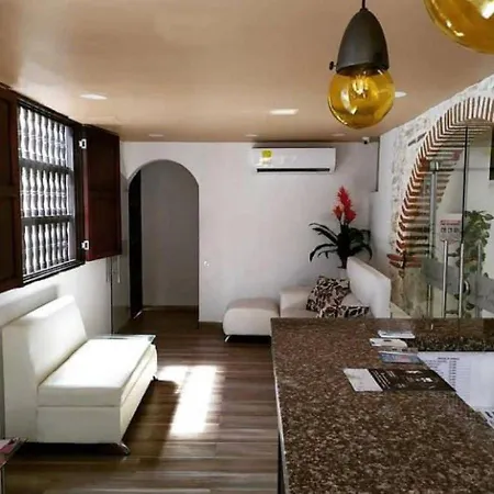 Hotel Cl En La Ciudad Antigua Con Desayuno Y A/a Cartagena